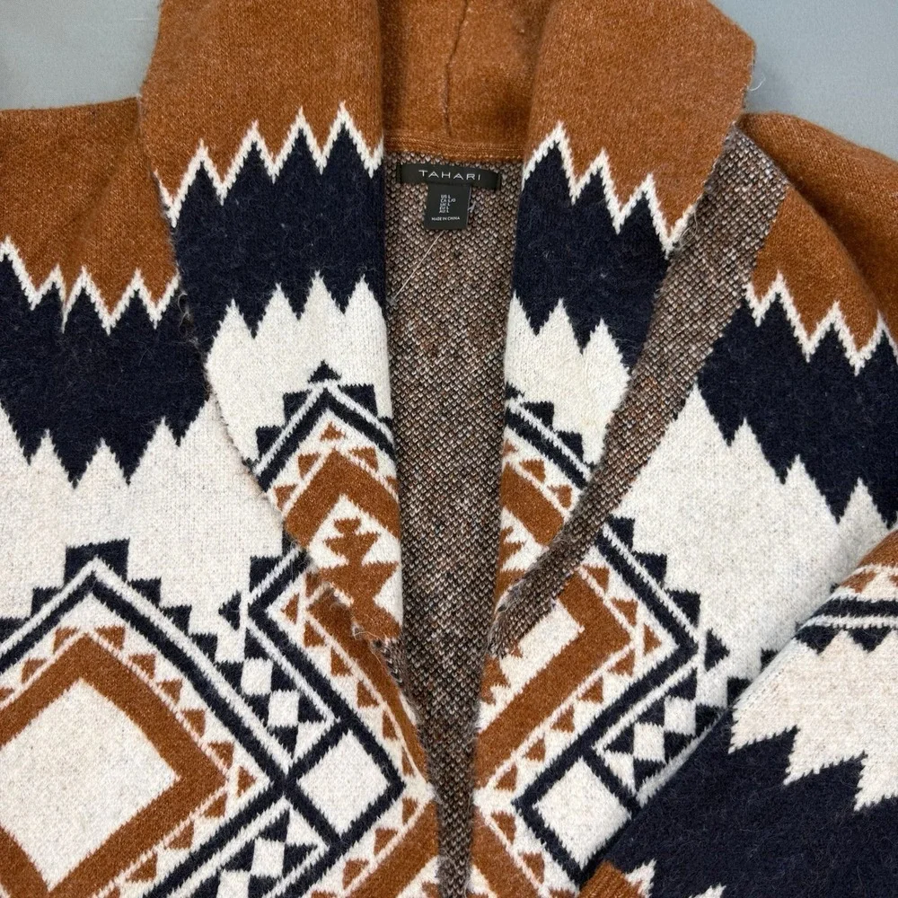 TAHARI Ladies‎ Large Southwest Aztec Western Chunky Open Front Cardigan EUC